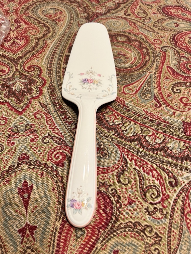 Cake Server Dessert Spatula Christopher Stuart Bone China  # Y 1013 Spring Crest