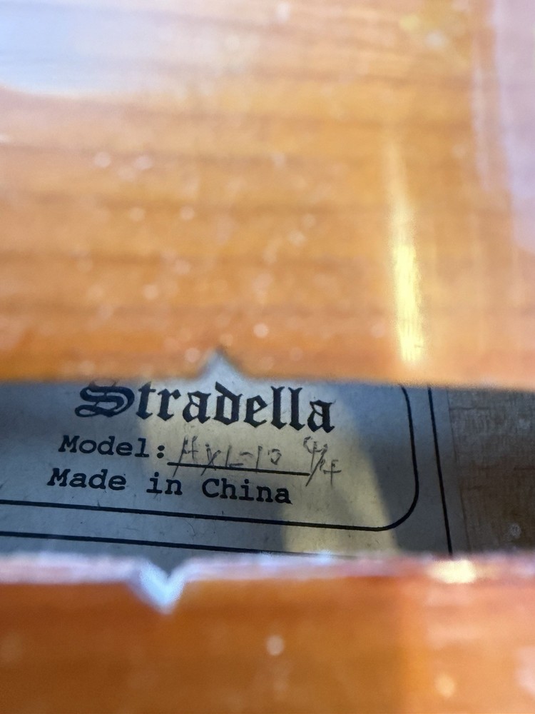 Stradella AXL-10 Size 4/4 Violin with Case & Bow