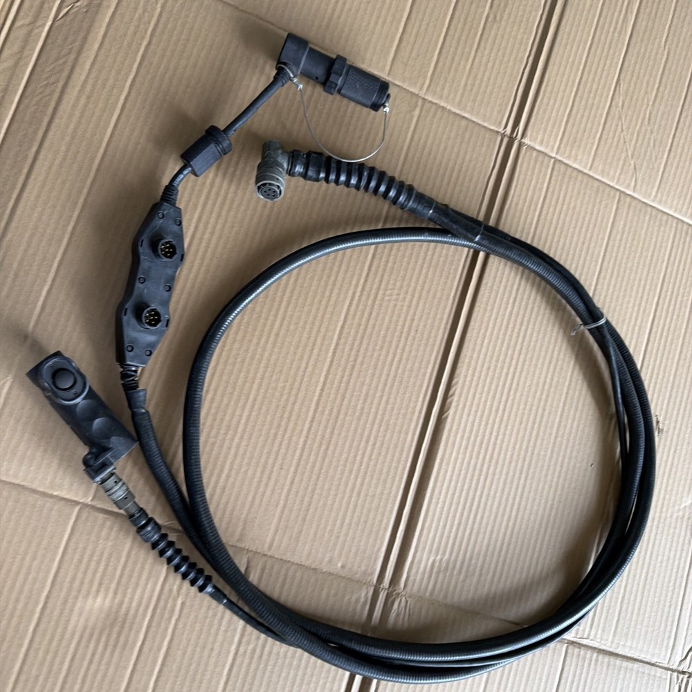 SureFire HellFighter UH-01D Light Cable Kit with Hand Grip Switch