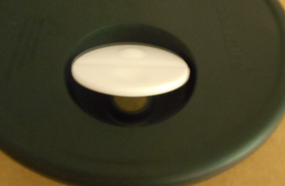 Tupperware 4153A Black Rock n Serve Vented Replacement Lid G77