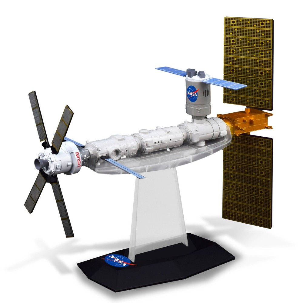 NASA Future Explorers - Space Station/Lunar Gateway Interactive Model Projector