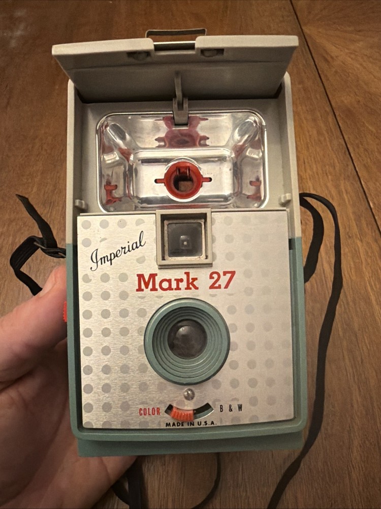 VINTAGE Imperial Mark 27 Flash Camera Good Condition