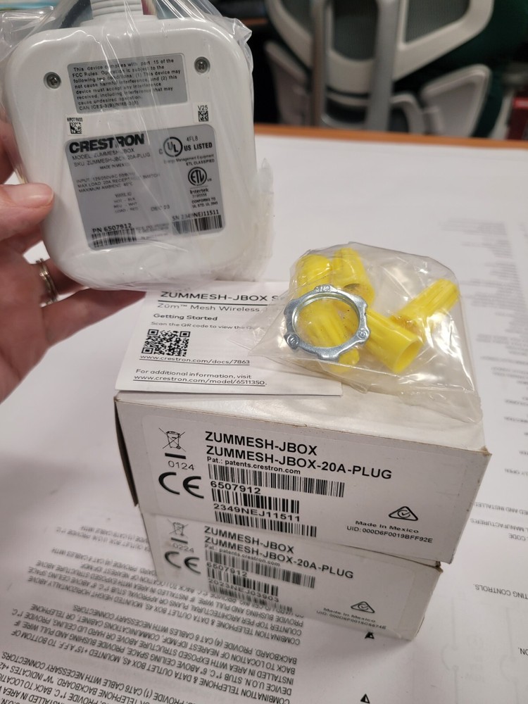 Crestron Zummesh Jbox 20A Plug
