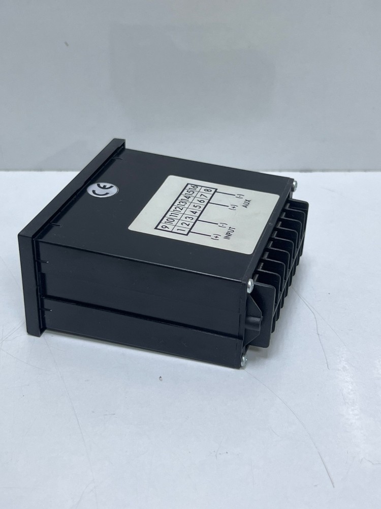 CEWE M300-VAD Digital Panel Meter 0-138VAC