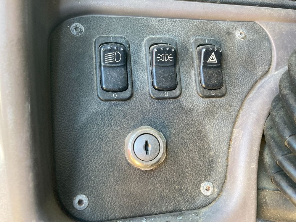 Peterbilt 387 IGNITION Dash Panel - Used