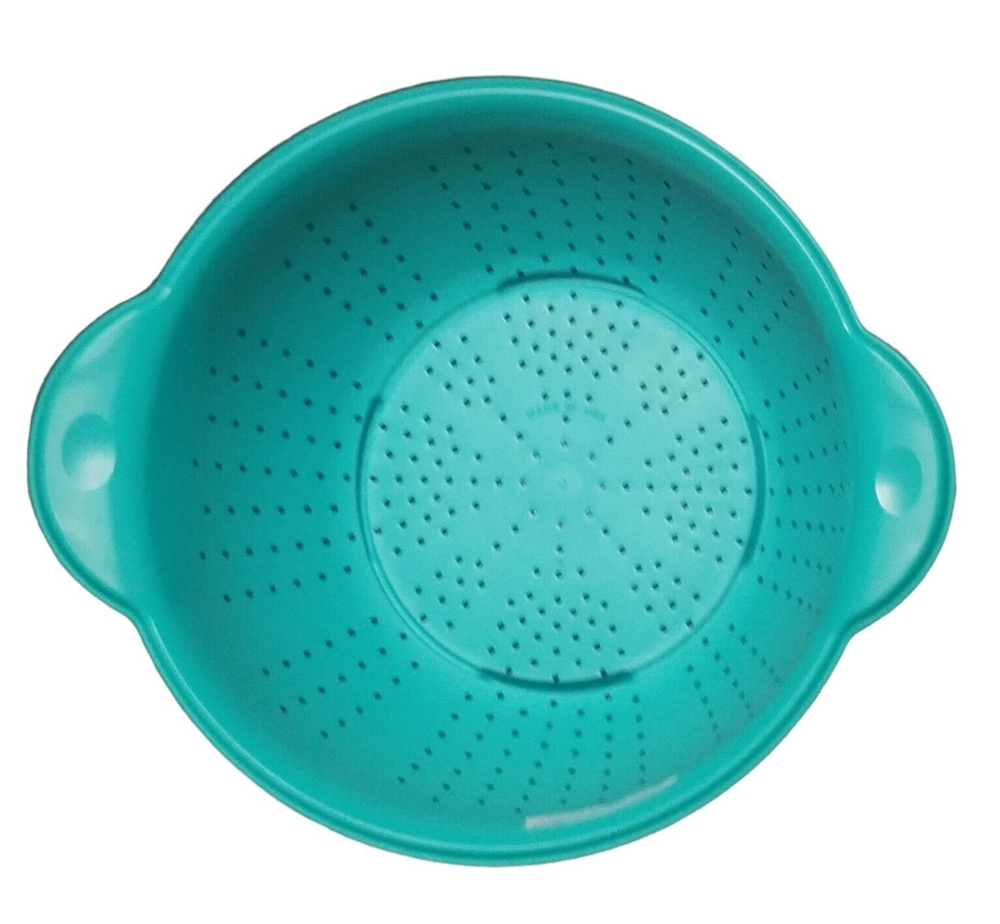 Colander 4 Quart Teal Polypropylene Plastic dishwasher safe strainer