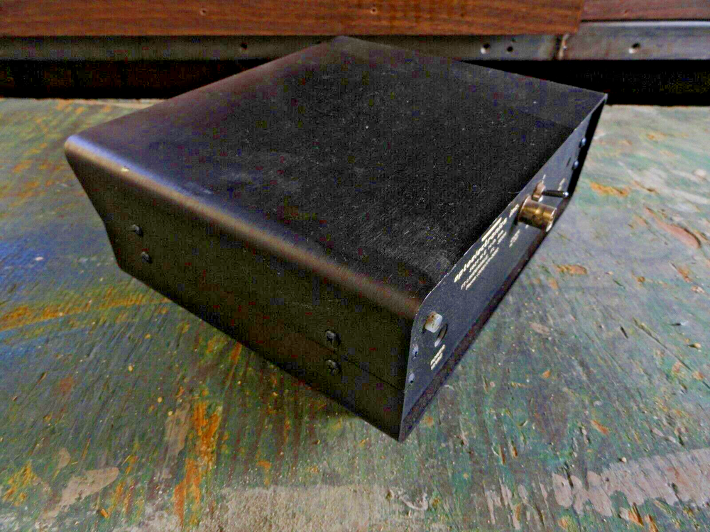 Optoelectronics 8010 Frequency Counter (Working Unit)