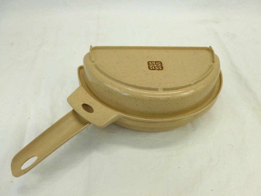 Vintage LittonWare Microwave Fold Over Omelet Pan Conventional & Convection Use
