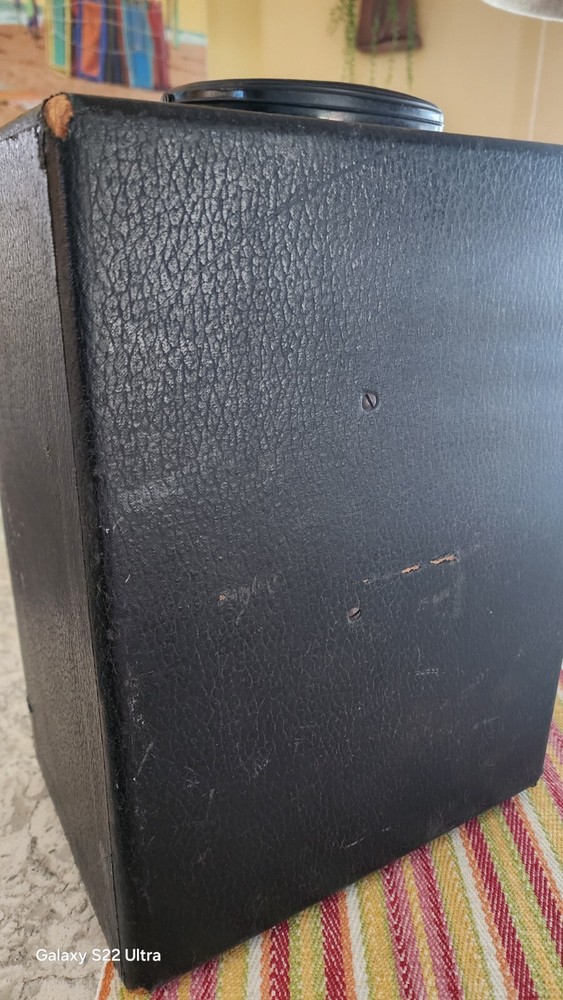 Revele 8 Model 85 Projector