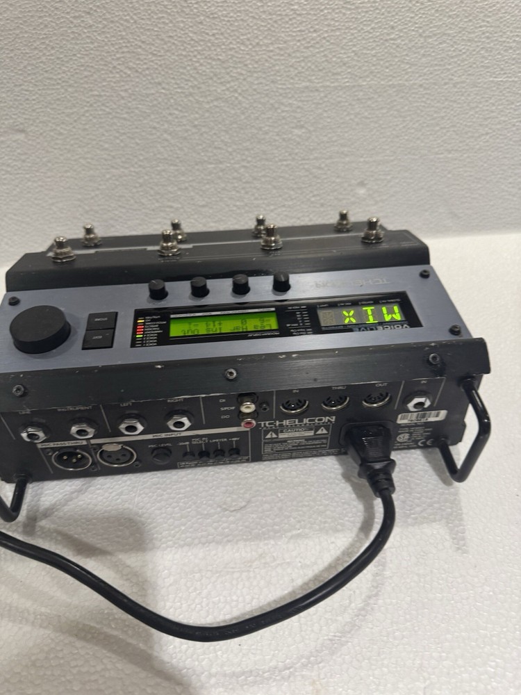 TC HELICON Voicelive Harmony Correction Effects Vocal Processor