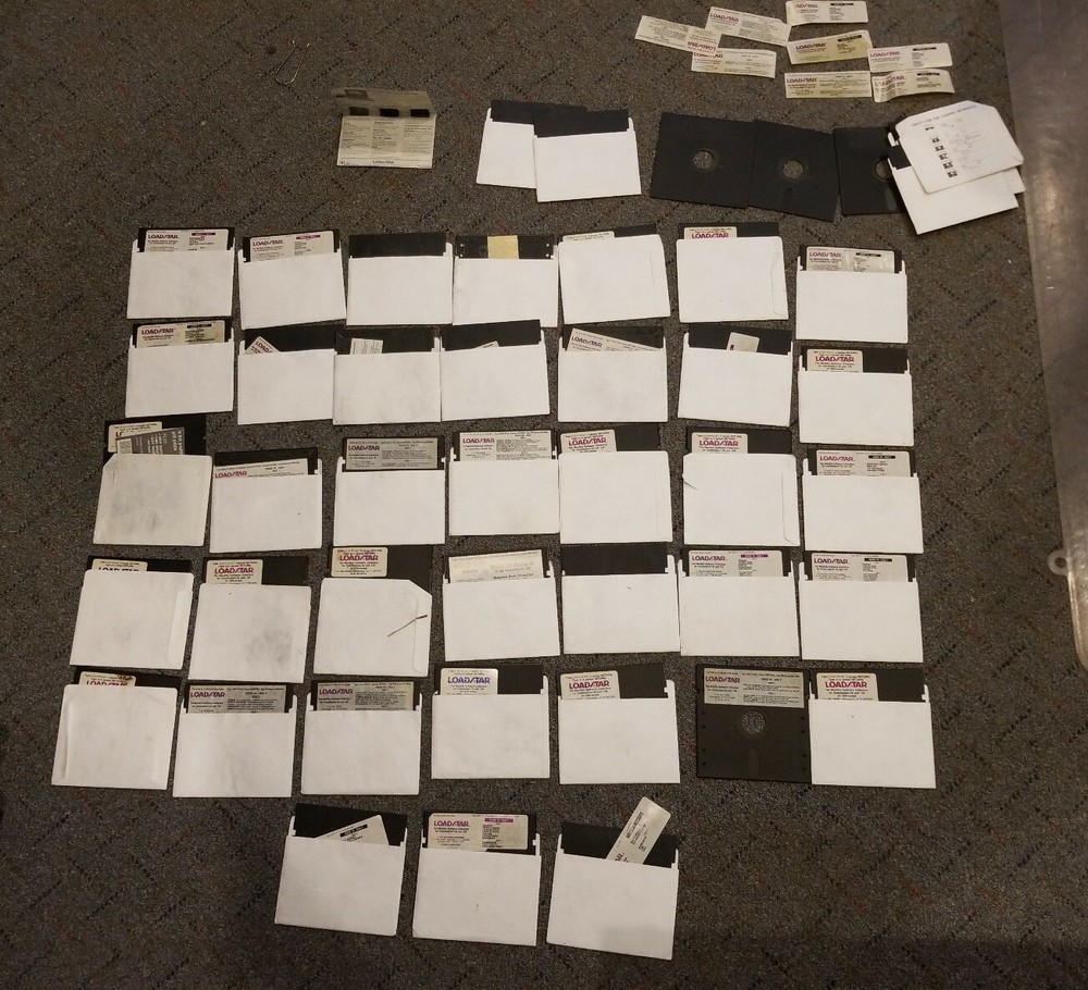 VINTAGE COMMODORE MAGAZINE DISKS -  COMPUTER GAZETTE LOADSTAR