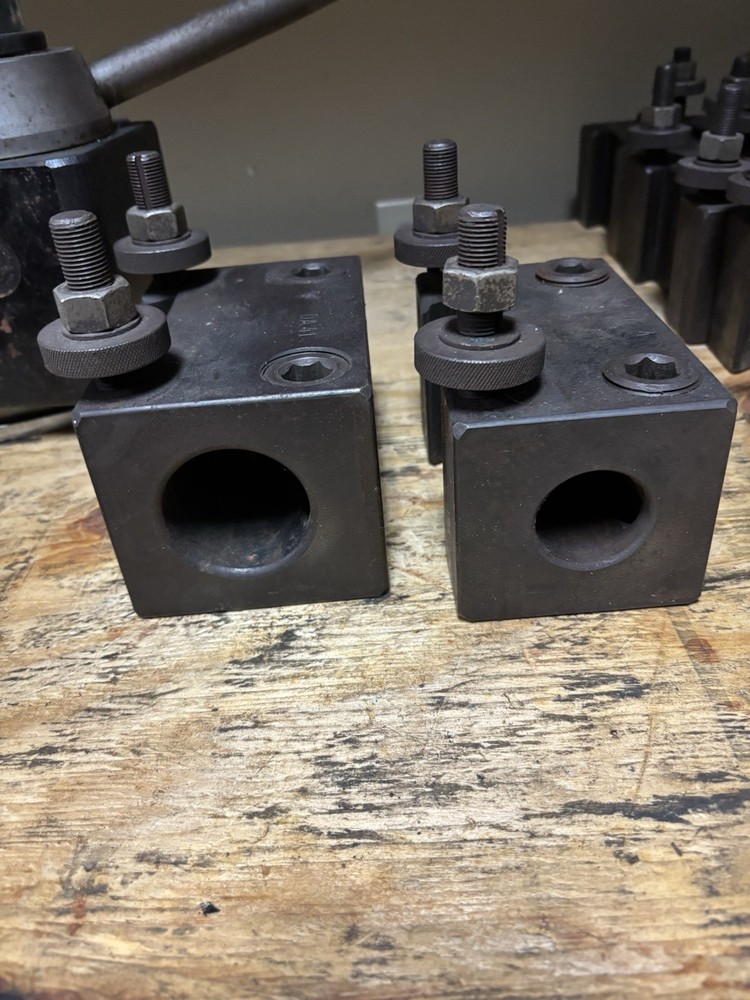 Aloris DA Quick Change Tool Post With 7 Tool Holders Turning Boring Parting