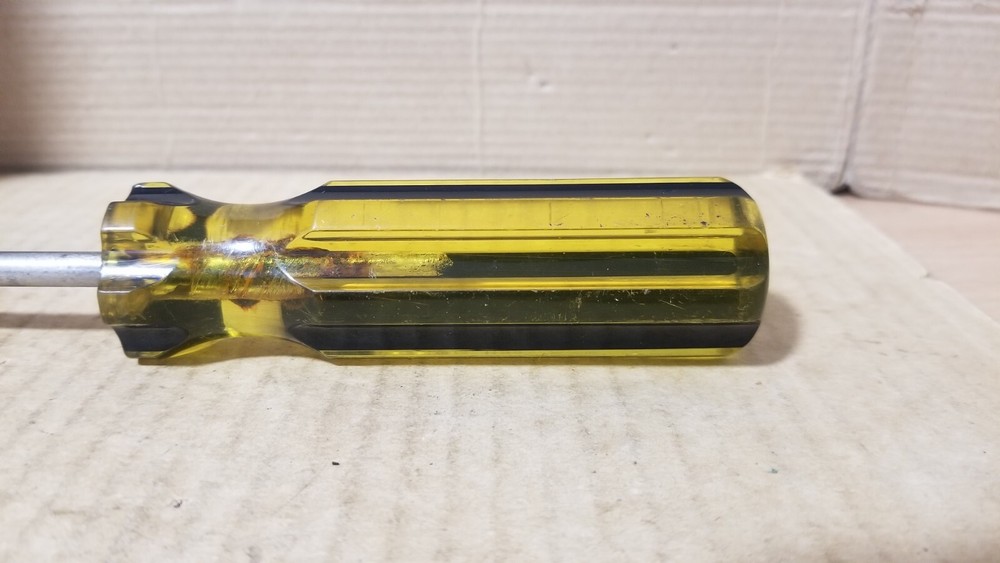 Vintage Irwin USA 5000-4 Phillips Screwdriver , VGC