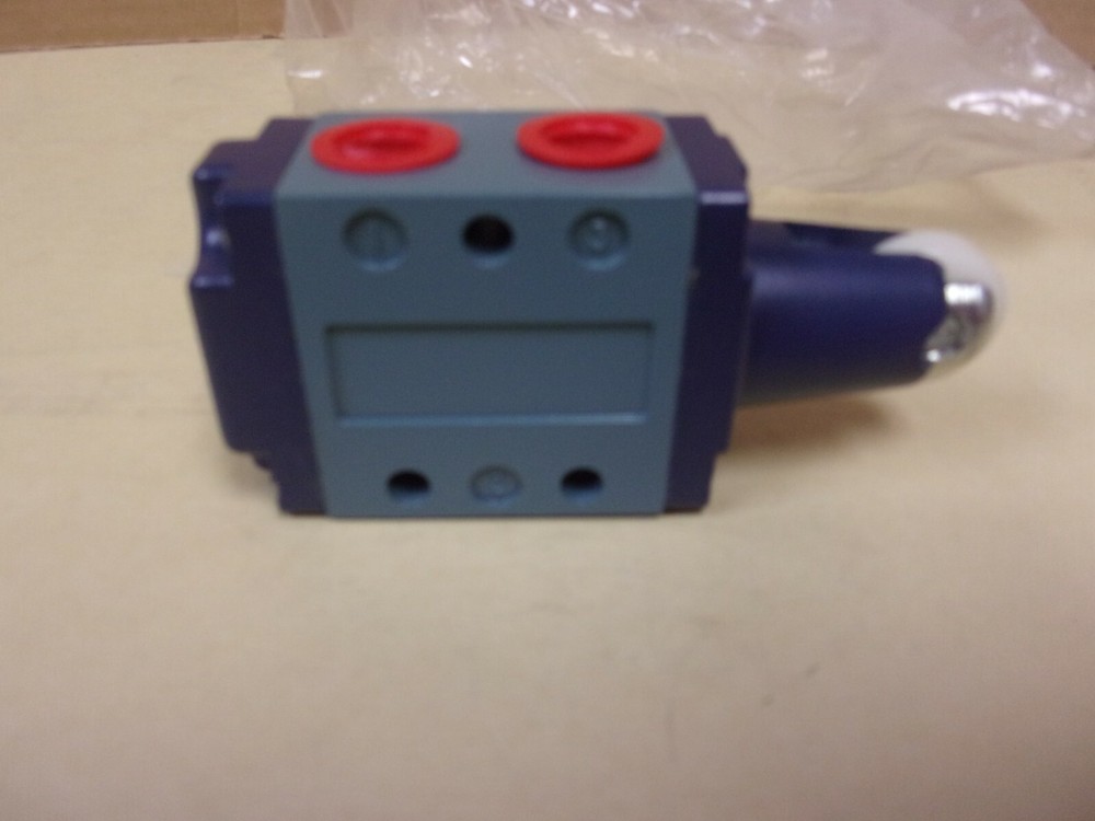 Schrader Bellows 52421-1000 Roller Spool Valve