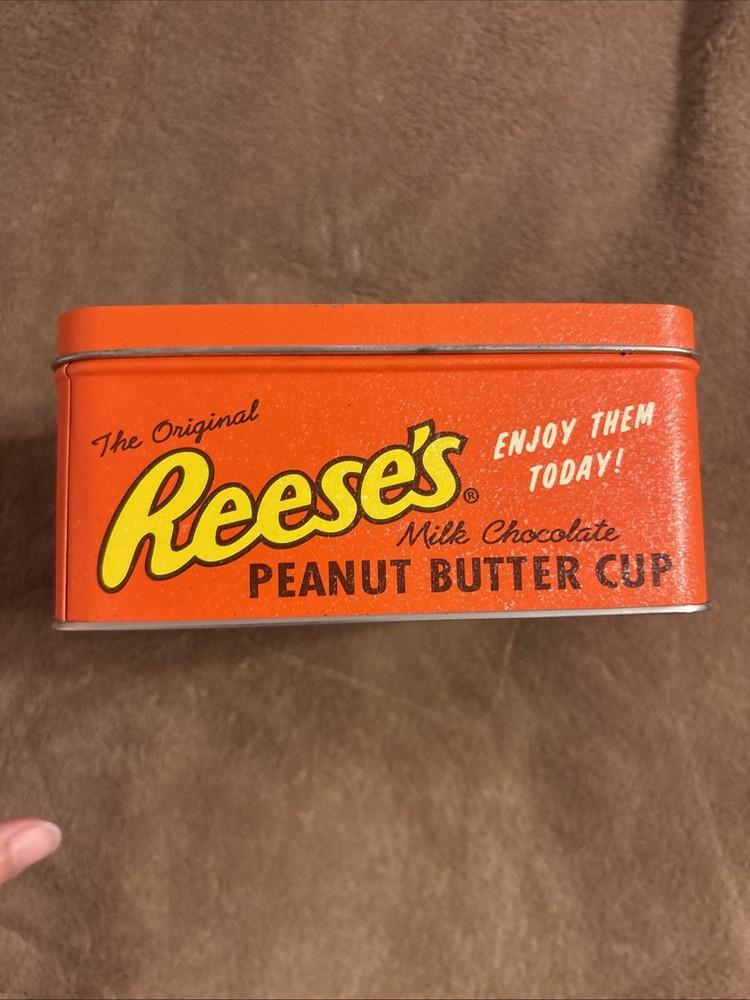Reese's Peanut Butter Cup "Peanutritious Tin" Hershey's Millennium #3 1997 EMPTY