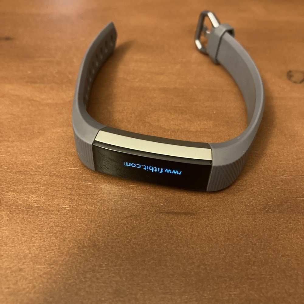 Fitbit Alta HR Activity Tracker FB408 Gray No Charger Tested Works