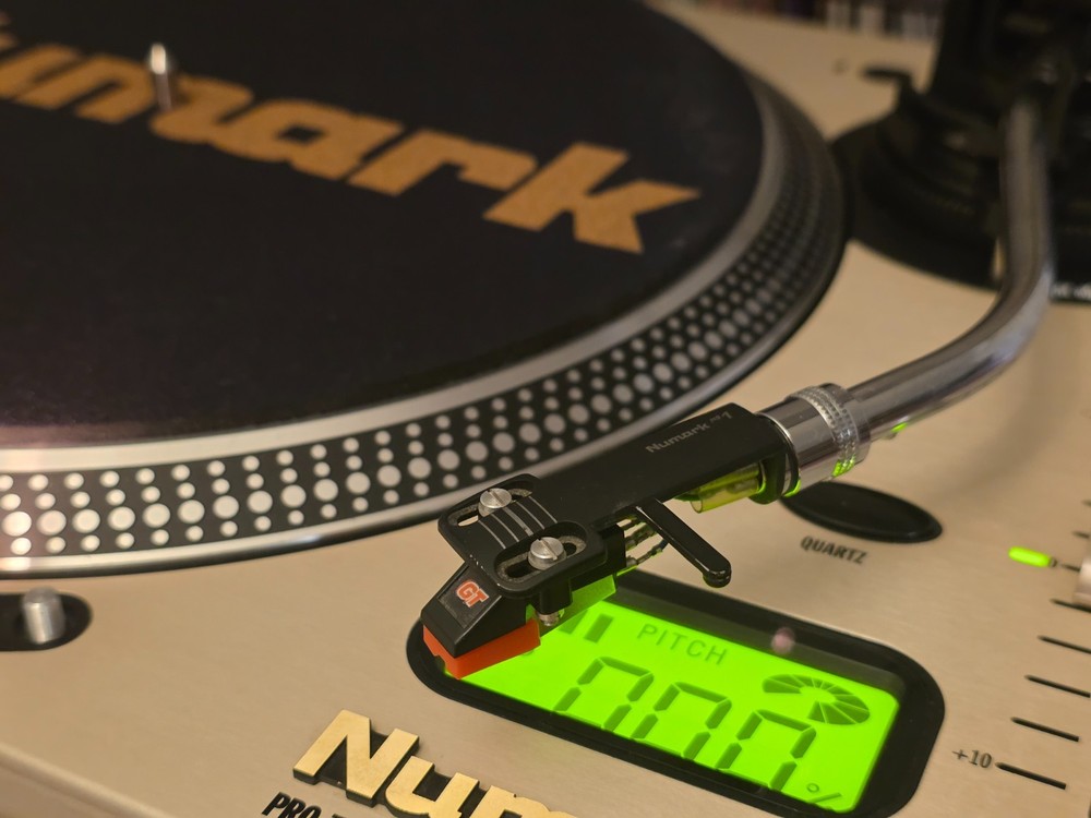 Numark Pro TT-1 Direct Drive Turntable ( Excellent Working Condition )