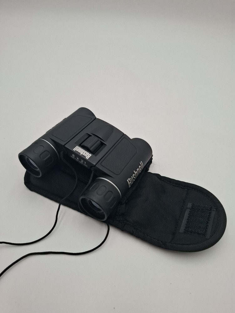 BUSHNELL BINOCULARS 8X21 COMPACT W/ Pouch