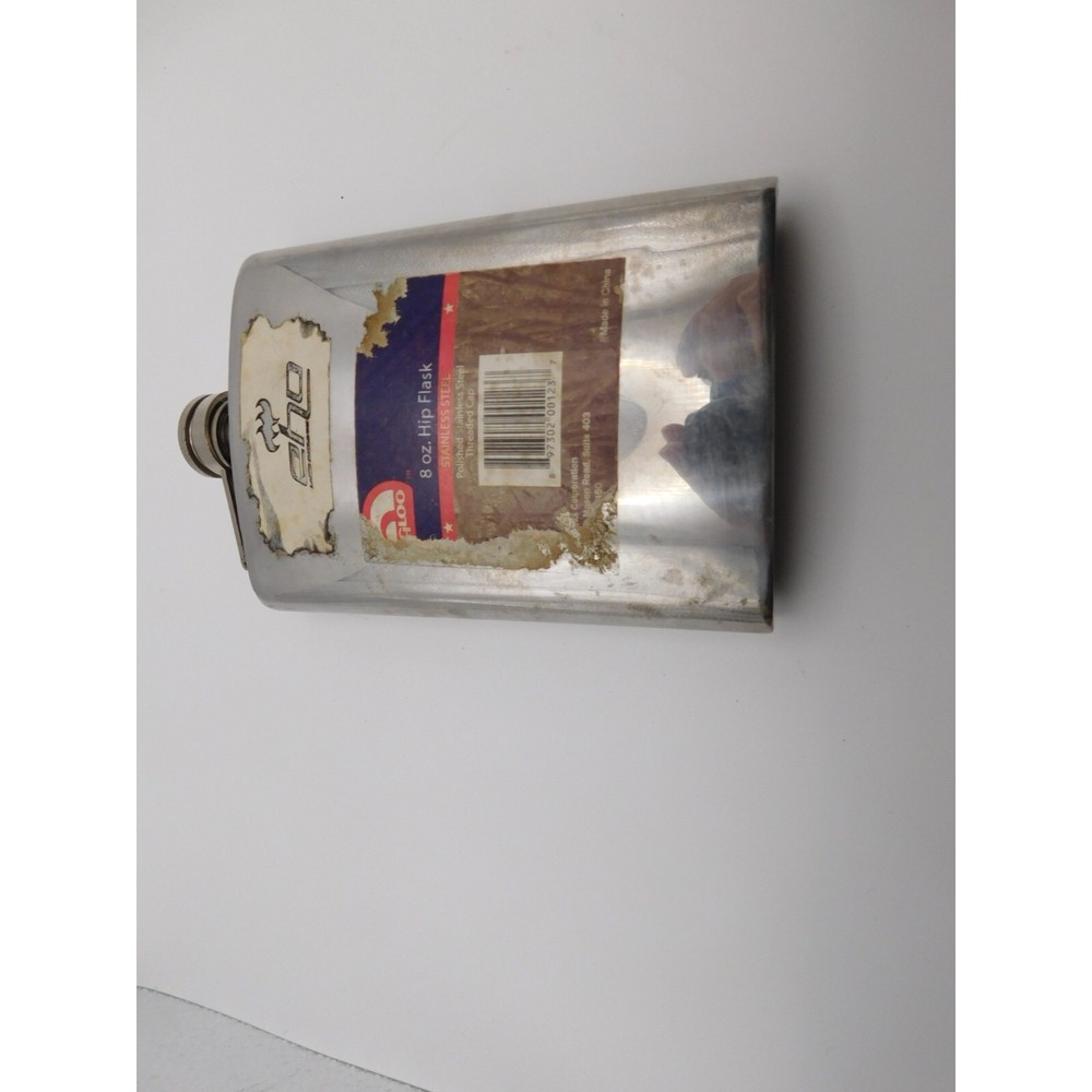 Igloo 8 oz Hip Flask Unused