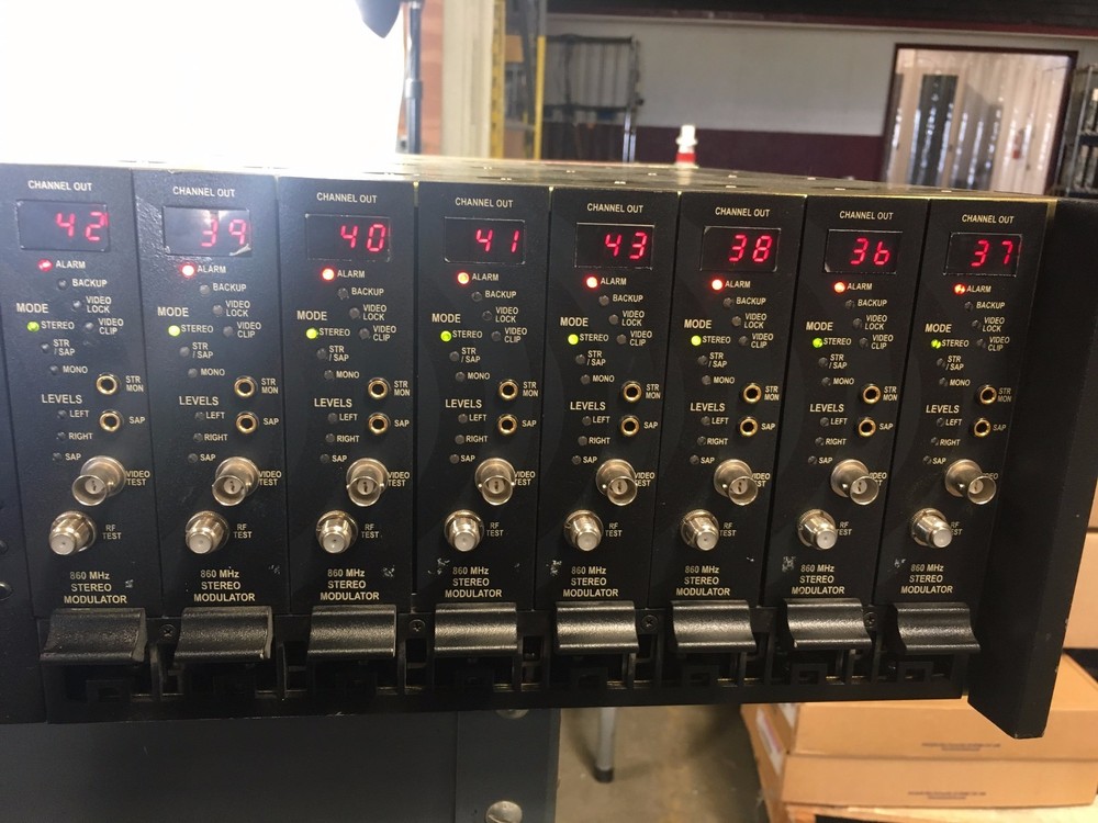 STANDARD COMMUNICATIONS STRATUM II NSM860 STEREO MODULATOR