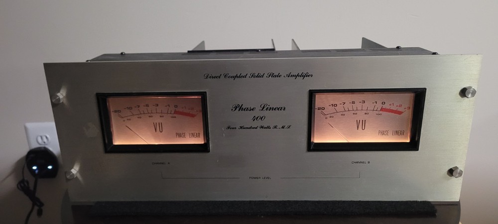 Phase Linear 400 Amplifier. Tested, Works.