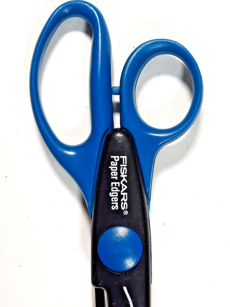 Fiskars Paper Edgers scissors pre-owned