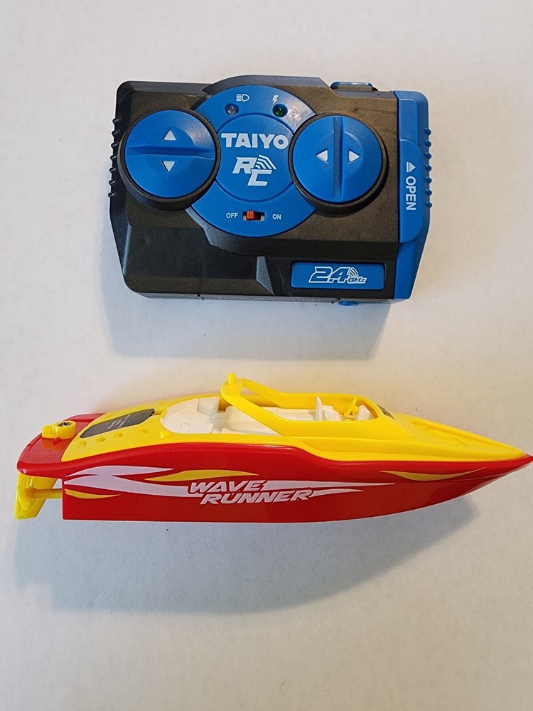 Mini Remote Controlled Boat