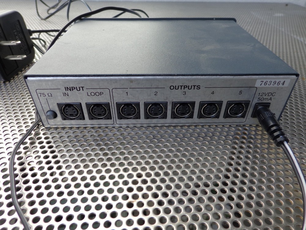 Kramer VM-50YC Video Distributor Amplifier