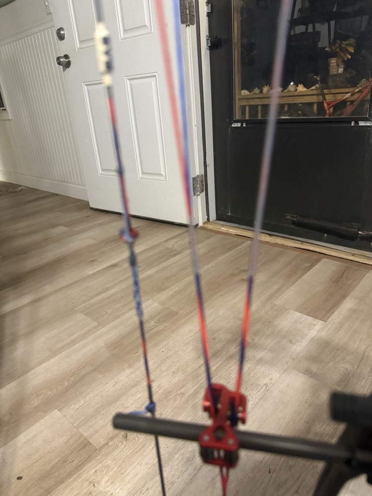 Hoyt Alpha Max 32 .60 Lbs Rt Hand