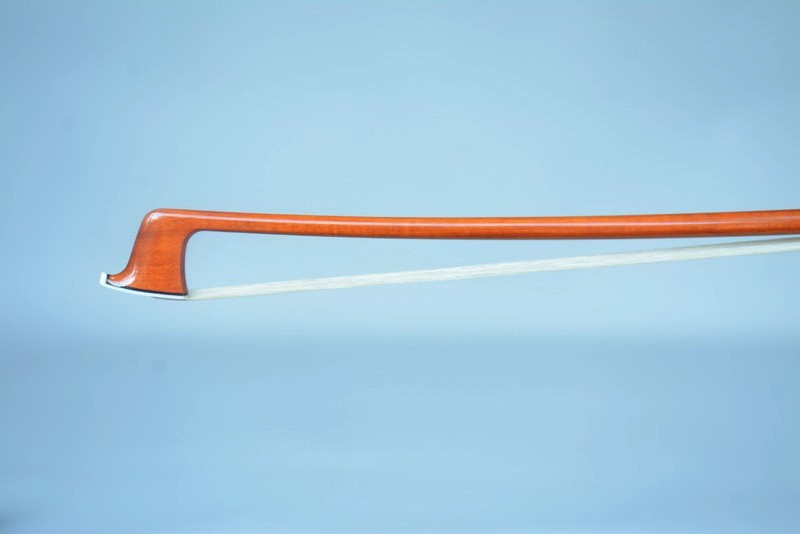 Master model!Special offer!A Pernambuco Violin 4/4 Bow,silver engraved mounted!