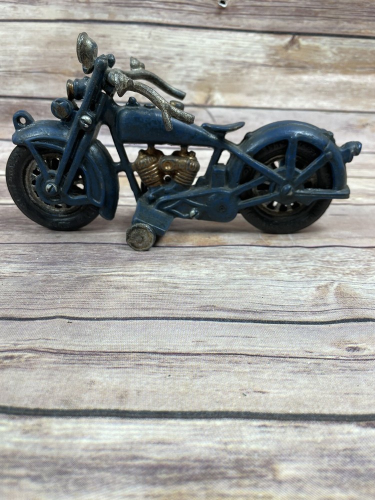 Vintage Harley Davidson motorcycle cast iron metal pull toy 1920s