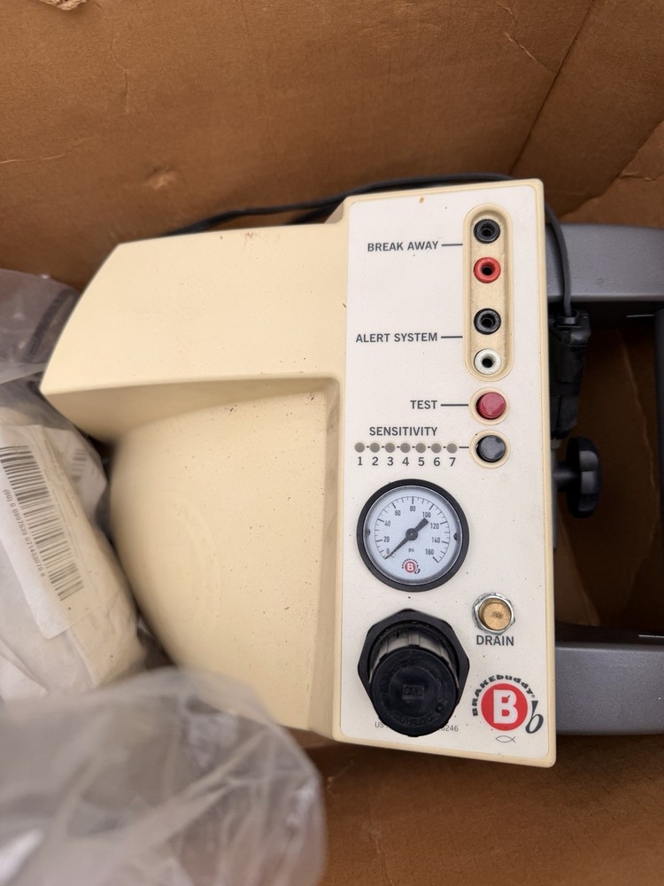 towed vehicle brake system