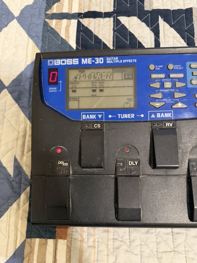 BOSS ME-30 Guitar Multiple Effects Guitar Effect Pedal