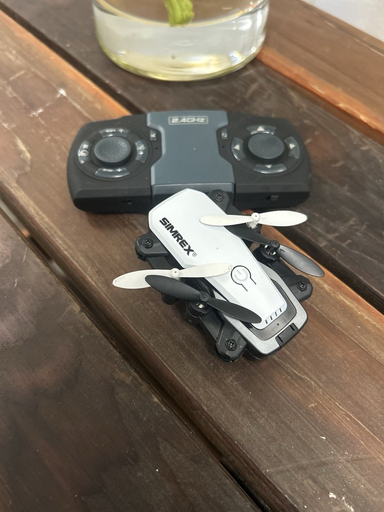 SIMREX X300C Mini Camera Drone Quadcopter