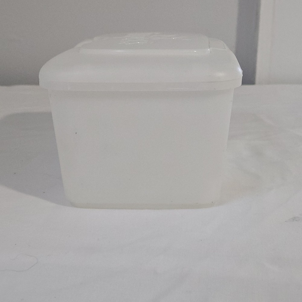 Pampers Sensitive Baby Wipes Plastic Pop Up Refillable Container 64 Count EMPTY
