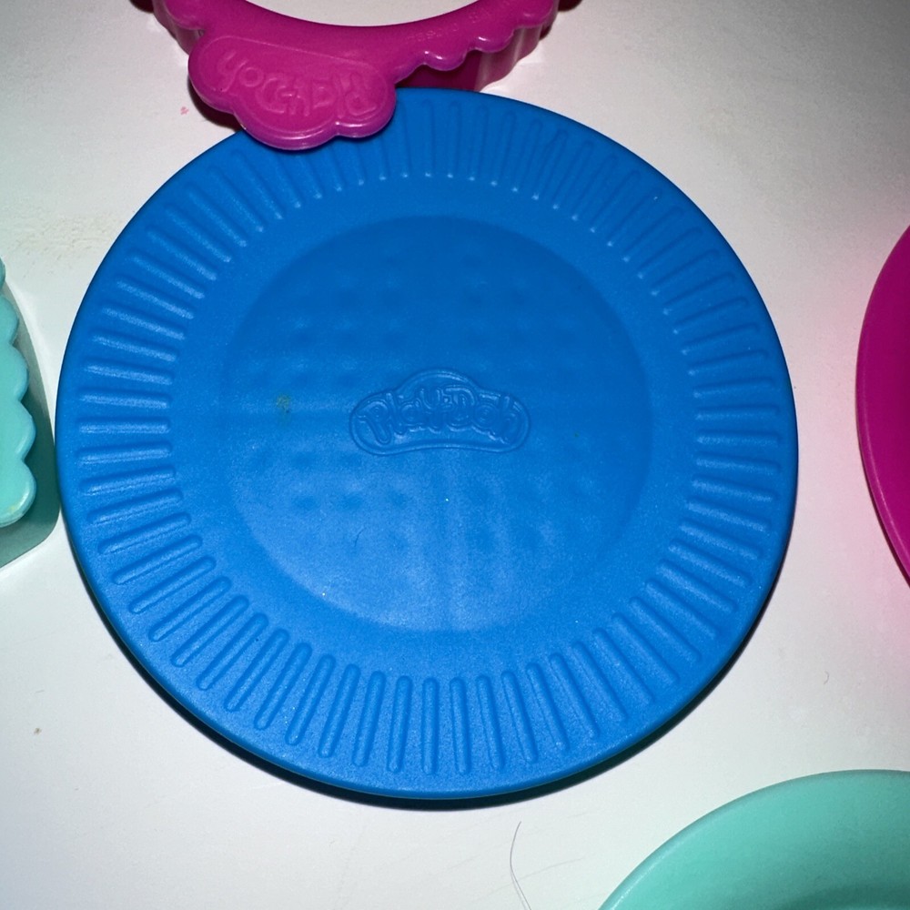 Mixed Lot 22 Piece Play- Doh Accessories Tools And Cutters