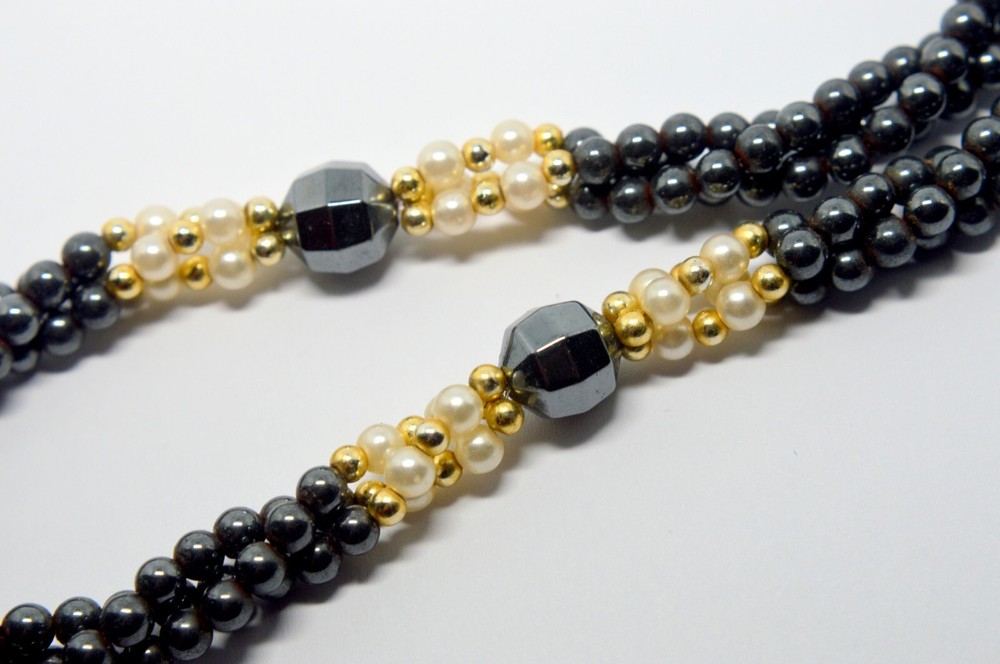 NATURAL BLACK HEMATITE & WHITE PEARLS NECKLACE