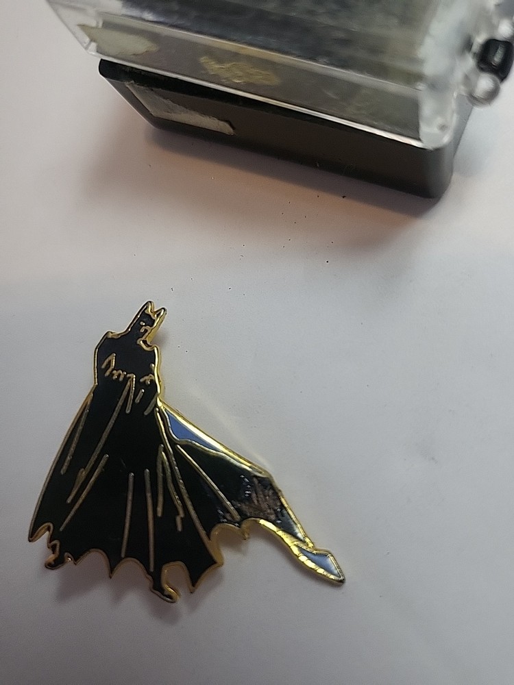 1988 DC COMICS Batman Vintage Pin