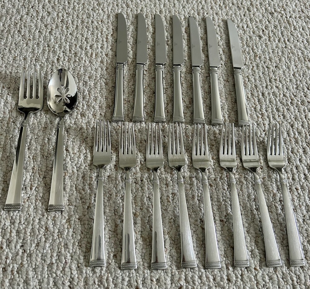 Mikasa Rope 18/10 Stainless Flatware 17 pc Mixed Set