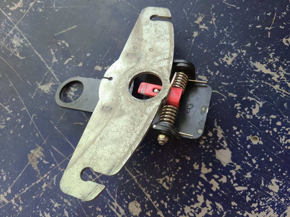 Squeegee Lift, Bracket & Spring Kit for Clarke Viper & Advance Machines - USED