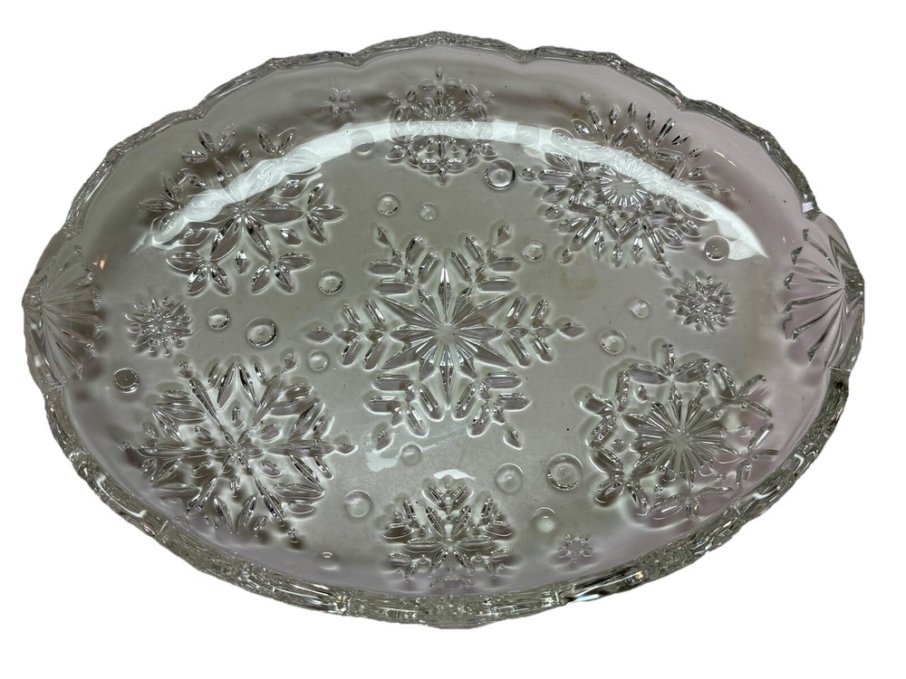 Mikasa Snowflake 9" Sweet Dish