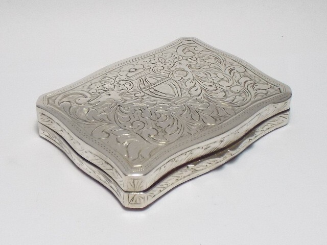 RARE ANTIQUE CONTINENTAL SOLID SILVER PIECED BOX, CASHEW BOX, c1900