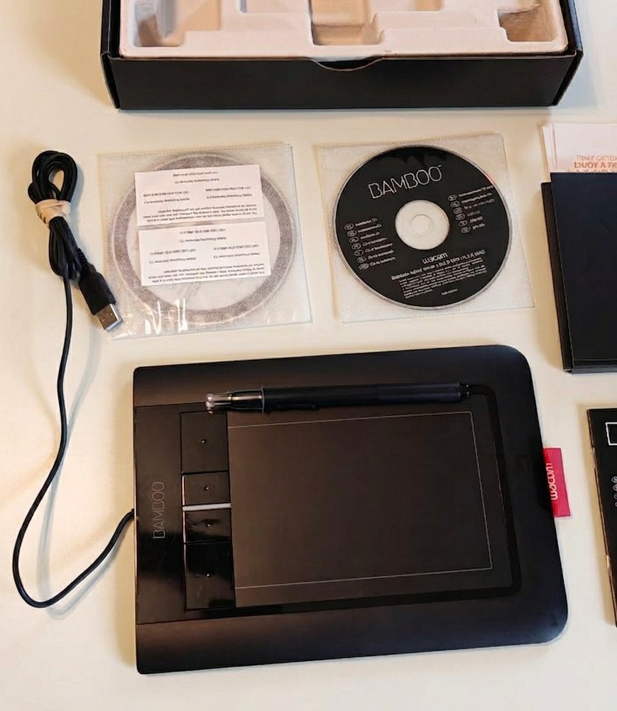 Wacom Bamboo Pen & Touch CTH-460 USB Graphics Tablet