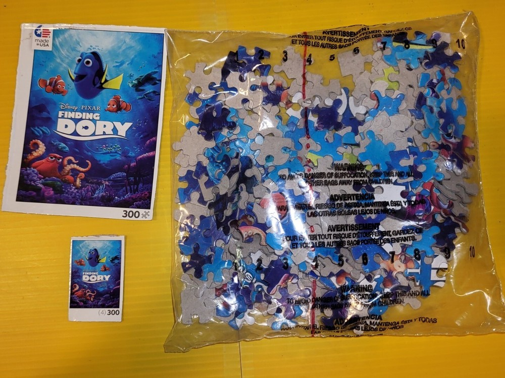 Disney Pixar Finding Dory BOXLESS 300 Piece Puzzle