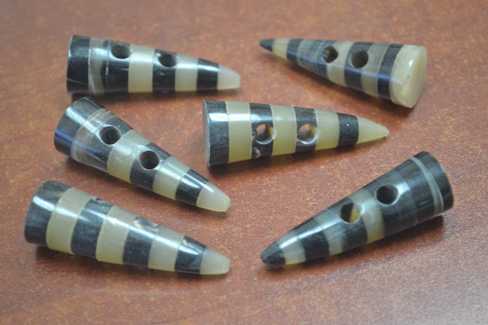 6 PCS STRIPE HORN TOGGLE SEWING 2 HOLE BUTTONS CRAFT 2"