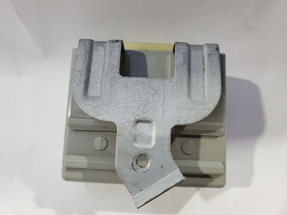 1987 Chrysler Conquest OEM Antenna Control Module MB358975