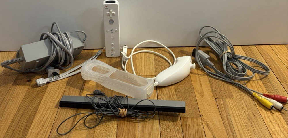 Nintendo Wii Essential Accessory Starter Bundle
