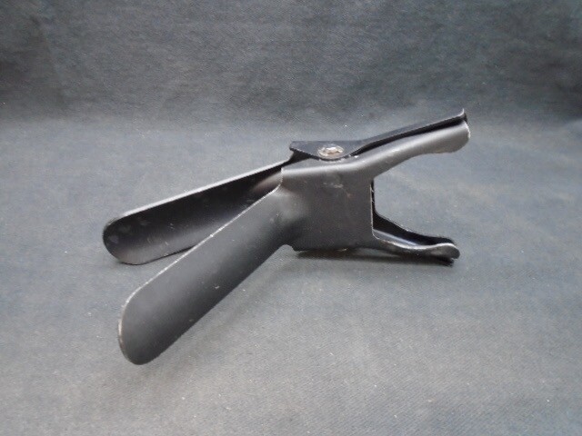 Laboratory Anodized Aluminum 47mm Spring Clamp for Vacuum Filter Holder