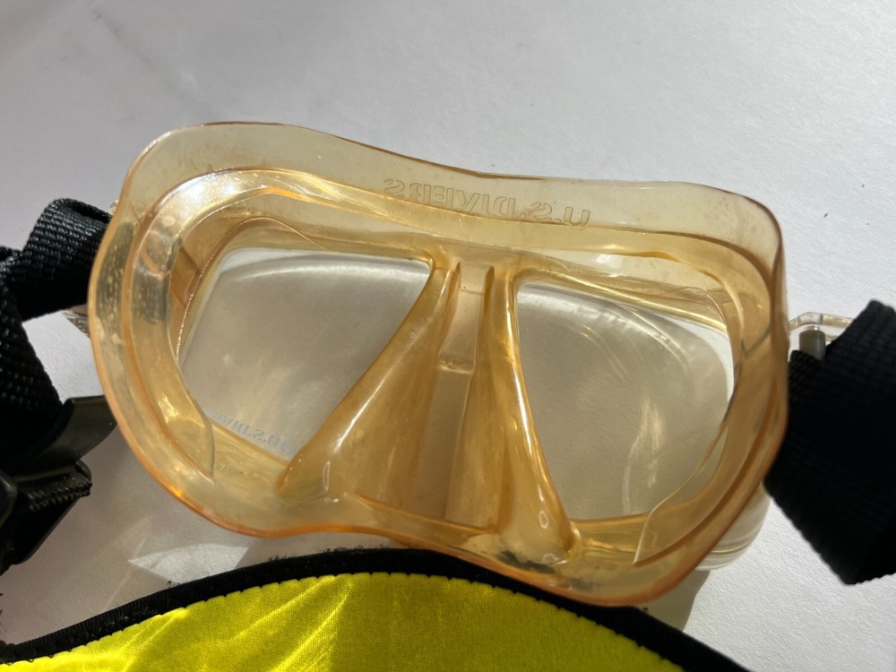 US Divers Hawaii Dive Mask Clear with Case - Dive Goggles