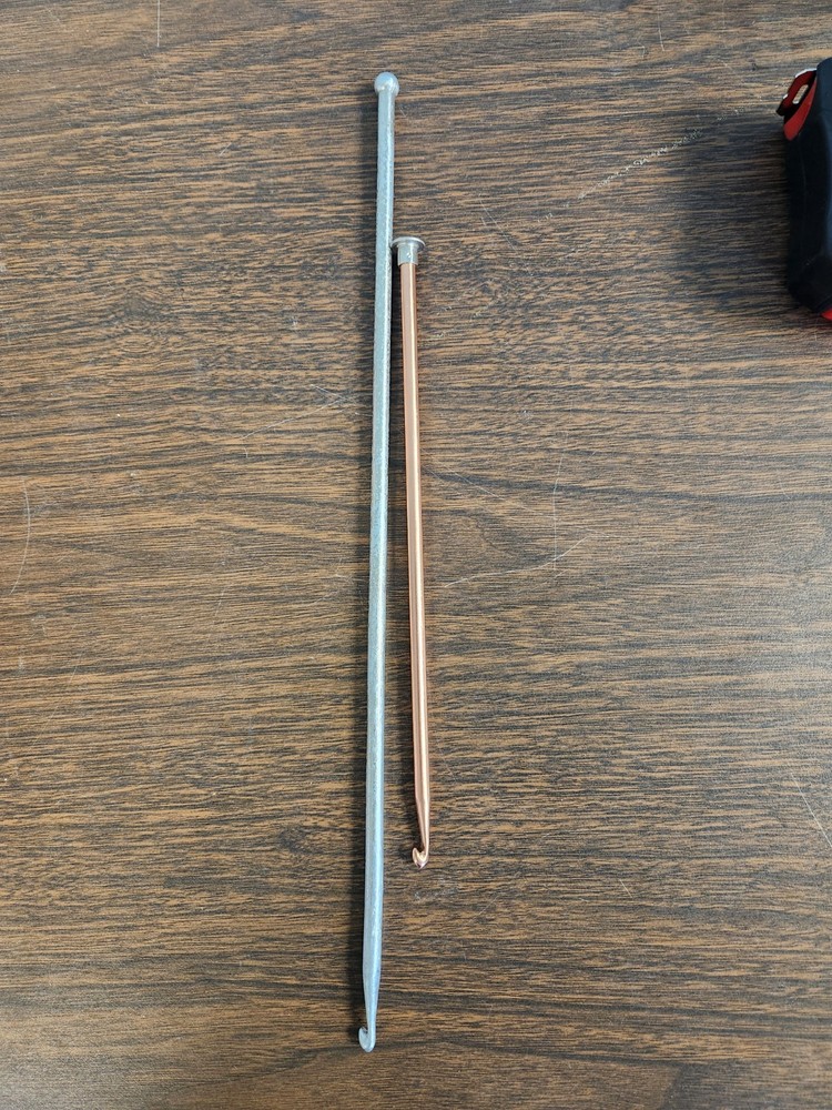 Vintage Crochet Tools 22 Pieces Various Sizes